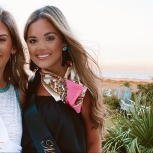 Meet your Posher, Natalie